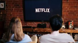 Netflix Digugat dari para pemegang sahamnya di Pengadilan Amerika Serikat. (Pexels.com/cottonbro)