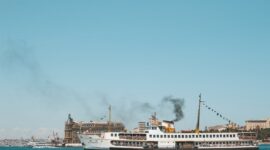 Pelindo pastikan kelancaran arus mudik Natal. (Pexels.com/Emre Can Acer)
