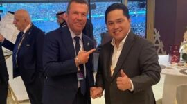 Erick Thohir dan tokoh sepak bola dunia. (Instagram.com/@mediaerickthohir)