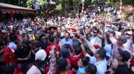 Menteri Pertahanan (Menhan) Prabowo Subianto berkunjung ke Wisma Indonesia di Washington DC, Amerika Serikat (AS) disambut antusiasme para diaspora. (Dok. Tim Media Prabowo Subianto)
