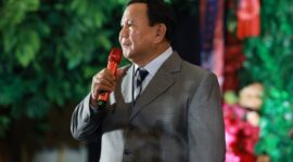 Menteri Pertahanan Prabowo Subianto menghadiri acara pernikahan Fritz Hutapea, putra Hotman Paris Hutapea dengan Chen Giovanis (Dok. Tim Media Prabowo Subianto)