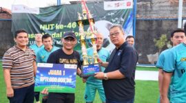 Foto : Tim Mini Soccer PROPAMI Merayakan Kemenangan Gemilang dalam Final Turnamen HUT Ke-46 Pasar Modal Indonesia. (Doc. PROPAMI)
