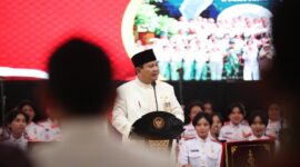 Menteri Pertahanan Prabowo Subianto memberikan pembekalan kepada ratusan kadet Universitas Pertahanan (Unhan) RI. (Dok. Tim Media Prabowo Subianto)