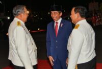 Presiden RI Joko Widodo beserta Presiden ke 6 RI yakni Susilo Bambang Yudhoyono menghadiri acara Parade Senja Dirgahayu TNI ke 78. (Dok. Tim Media Prabowo)