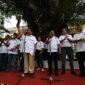 Capres Koalisi Indonesia Maju, Prabowo Subianto, bersama para aktivis 98 yang tergabung dalam 'Masyarakat 08' di Kertanegara. (Dok. Tim Media Prabowo)
