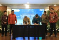 BRI dan BPJS Ketenagakerjaan melakukan penandatanganan kerja sama. (Dok. Bank BRI)