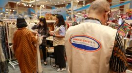 Semakin mudah dijangkau dan kekinian sehingga dapat memuaskan nasabah, menunjukkan bahwa BRI makin digandrungi oleh berbagai usia. (Dok. BRI)