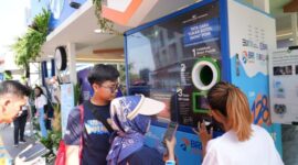 BRI mengadakan kegiatan pengelolaan sampah di kegiatan HUT BRI ke-128 di Gelora Bung Karno (GBK), Jakarta, 18 Desember 2023. (Dok. BRI)