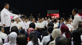 Calon presiden nomor urut 2 Prabowo Subianto menghadiri ‘Dialog Capres bersama Kadin: Menuju Indonesia Emas 2045’ di Jakarta. (Dok. TKN Prabowo - Gibran)