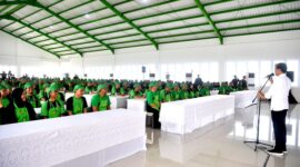 Presiden Joko Widodo (Jokowi) mengunjungi Pabrik PT Tong Tji Tea Indonesia di Kabupaten Tegal. (Facebook.com/@Presiden Joko Widodo)