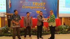 Gathering dan Sarasehan LSP Talenta Wirausaha Nusantara untuk Penguatan Kewirausahaan dan UKM di Indonesia, yang di hadiri oleh Martshudy Khahar, S.E., Deputi Bidang Usaha Mikro Kementrian Koperasi dan UMKM RI, dan NS. Aji Martono, Komisioner Badan Nasional Sertifikasi Profesi (BNSP) di Grya Persada Hotel, Kaliurang - Jogjakarta (9/3/24). (Doc.Ist)