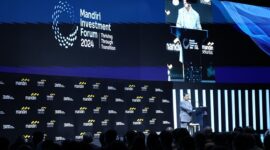 Menteri Pertahanan RI Prabowo Subianto saat menjadi keynote speaker pada acara Mandiri Investment Forum 2024 di Fairmont Hotel Jakarta. (Dok. Tim Media Prabowo)