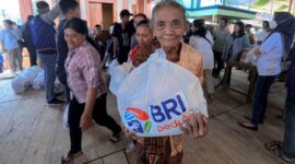CSR BRI Peduli menyalurkan bantuan sarana prasarana peribadatan di Vihara Dhamma Gayasih yang terletak di Dusun Ngalarangan,  Desa Getas, Kec. Kaloran, Kab. Temanggung. (Dok. BRI)