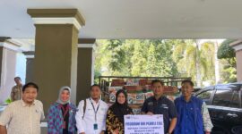 BRI melalui aktivitas CSR BRI Peduli bergerak cepat melakukan penyaluran bantuan tanggap bencana bagi warga di wilayah Kec. Malangke dan Malangke Barat, Kab. Luwu Utara, Provinsi Sulawesi Selatan. (Dok. BRI)