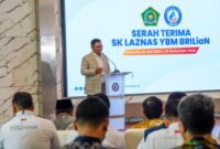 Yayasan Baitul Maal BRILiaN kembali memiliki izin sebagai Lembaga Amil Zakat guna terus berkomitmen dalam mengelola dana ZIS masyarakat sesuai dengan ketetapan syariah dan ketentuan regulasi yang berlaku. (Dok. BRI)