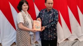 Menkominfo Budi Arie Setiadi dan Ketua Umum APPRI, Sari Soegondo. (Dok. APPRI)
