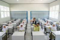 BRI melalui program Corporate Social Responsibility (CSR) ‘BRI Peduli Ini Sekolahku’ mengambil inisiatif memberikan bantuan perbaikan SDN 001 Sungai Pagar hingga menjadi sekolah yang indah, bersih dan nyaman. (Dok. BRI)
