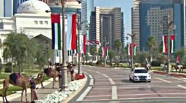 Presiden RI Prabowo Subianto disambut meriah oleh Presiden Uni Emirat Arab (UEA) Mohammed bin Zayed Al Nahyan (MBZ). (Dok. Tim Komunikasi Prabowo Subianto)