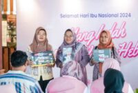BRI Peduli berkaloborasi dengan Srikandi BRI menyalurkan bantuan kepada kelompok usaha wanita (Klaster Usaha) Kebon Indah Jawa tengah. (Dok. BRI).