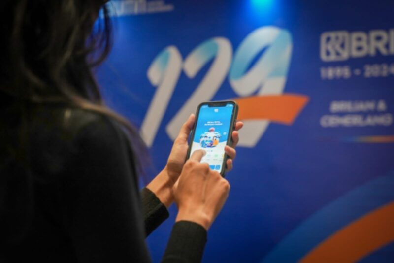 BRI dengan bangga mengumumkan pembagian dividen interim kepada para pemegang saham sebagai bagian dari perayaan HUT ke-129 yang jatuh pada 16 Desember 2024. (Dok. BRI)