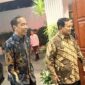 Mantan Presiden Jokowi memenuhi undangan makan malam di kediaman pribadi Presiden RI Prabowo Subianto, Jalan Kertanegara, Jakarta. (Facebook.com @Prabowo Subianto)
