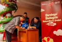 BRI Peduli mengambil peran dalam merayakan Tahun Baru Imlek 2025 dengan menyalurkan bantuan sembako sebanyak 2.000 paket bagi masyarakat Tionghoa di Tangerang, Banten dan Singkawang, Kalimantan Barat. (Dok. BRI)