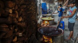 Hingga akhir Desember 2024 Holding Ultra Mikro tercatat telah melayani 183 juta nasabah simpanan mikro dan ultra mikro dan 35,9 juta nasabah pinjaman dengan total penyaluran kredit mencapai Rp626,6 triliun. (Dok. BRI)