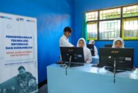 BRI Peduli menginisiasi penyaluran bantuan infrastruktur teknologi, informasi, dan akses internet ke SMP Negeri 6 Bayan di Kabupaten Lombok Utara, Nusa Tenggara Barat. (Dok. BRI)