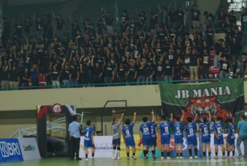 Komitmen mendukung pengembangan sepak bola di Indonesia, BRI ambil bagian menjadi sponsor ajang Garuda Futsal League Series 3 Yogyakarta. (Dok. BRI)
