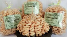 UMKM Slondok Renteng Pak Mul, produsen camilan tradisional asal Yogyakarta. (Dok. BRI).