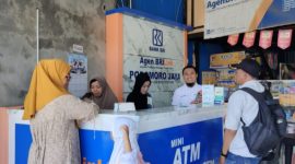 AgenBRILink menjadi jembatan layanan keuangan di pelosok negeri. Simak kisah AgenBRILink Podomoro Jaya di Gowa yang memberdayakan petani dan masyarakat lokal. (Dok. BRI)