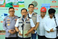 Satgas Pangan Polri saat melakukan pemeriksaan langsung di pabrik PT PIM, Banten. (Dok. tribratanews.polri.go.id)
